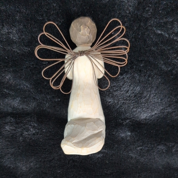 Willow Tree Angel of Prayer Figurine - Picture 3 of 6